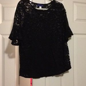 Simply styled xl lace top.